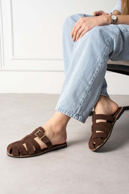 Laverya Women's Slippers with Straps and Buckle, Brown Suede