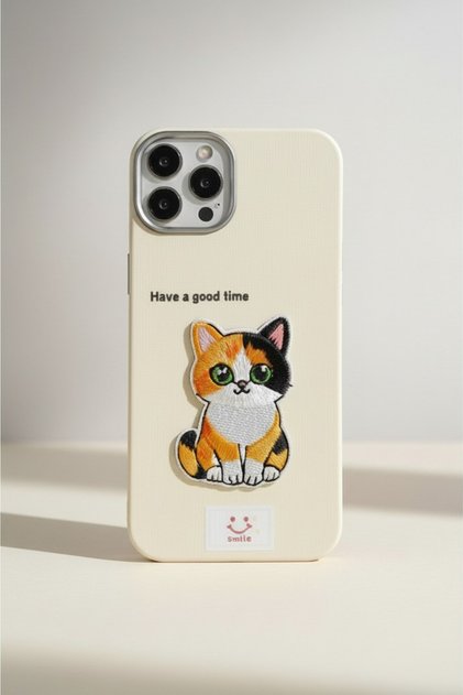 iPhone 15 Uyumlu Kawaii Nakışlı Sevimli Kedi Figürlü Silikon Telefon Kılıfı