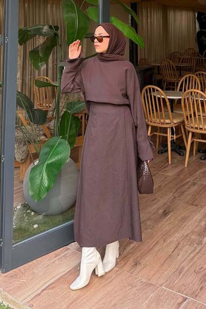 Skirt-Tie Detailed Suit in Bitter Brown