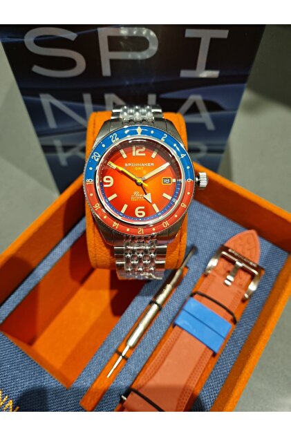 Automatic- Gmt Orange Dial Sapphire Glass, Spare Strap Set 15 Atm Water Resistant Men's Wristwatch