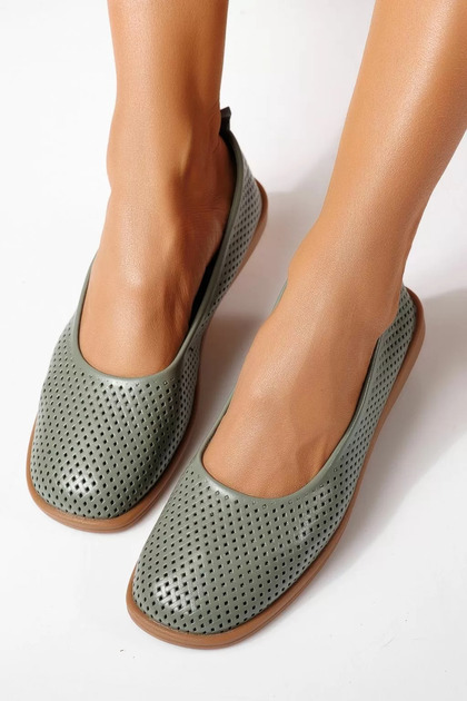 Summer　SALE　② Zaira Women's green ballerinas made of eco-leather Amaya #24883