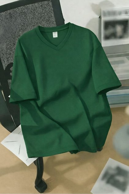 V-Neck Oversized T-Shirt 3Vq6