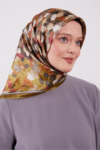 Oil Painting Tie-Dye Pattern Luminous Crystal Scarf