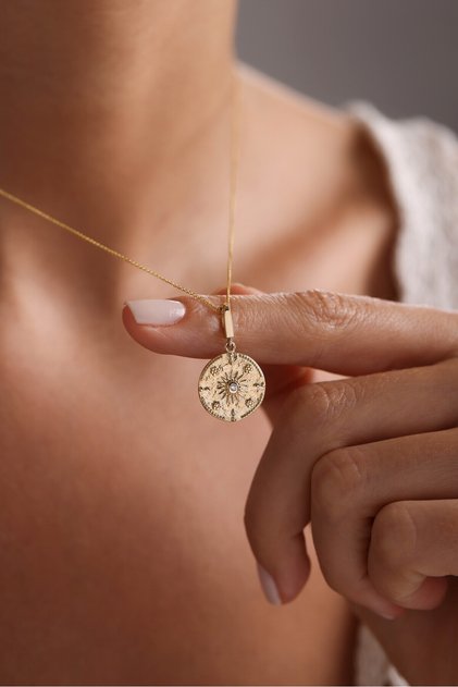 14 Ayar Altın Taşlı Güneş Heritage Kilitli Charm Kolye Ucu