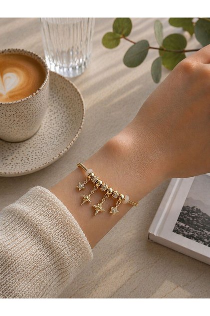 Women's Star Charm Detailed Durable Steel Bracelet