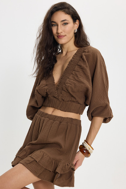 Women's oversized wide cut 100% cotton double breasted collar crop ruffled brown shorts skirt set