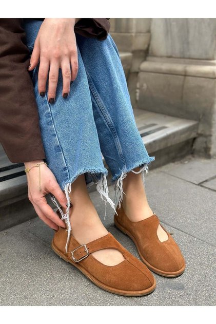 Tan Genuine Leather (Alevo) Low-Cut Cut-Out Gold Adjustable Buckle Detailed Women's Shoes