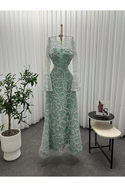 sachin and babi light blue dress 3pc Luxury Set - Mint Embroidered Silk Suit