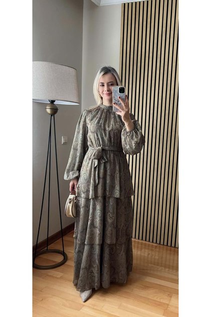 Lavinya Layered Chiffon Dress with Flounces, Hijab Compatible, Long Dress with Patterned Shawl