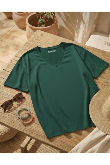 V-Neck Oversized T-Shirt 3Vq3
