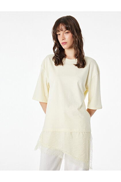 Regular Fit Short Sleeve Crew Neck Asymmetrical Lace Detailed T-Shirt