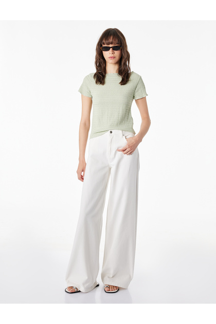Viscose Blend Short Sleeve Wrinkled Boat Neck T-Shirt
