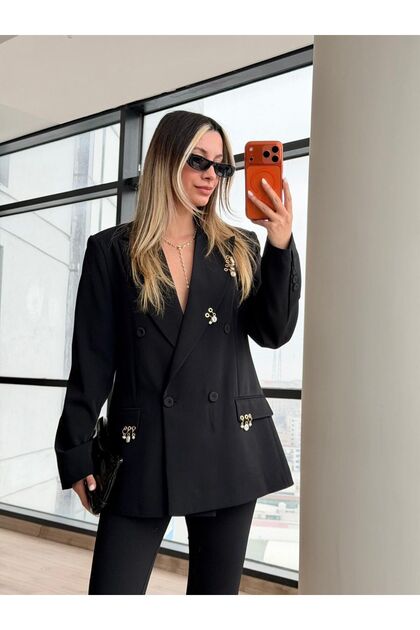 Kadın İncili ve Gold Aksesuar Detaylı Kruvaze Blazer Ceket