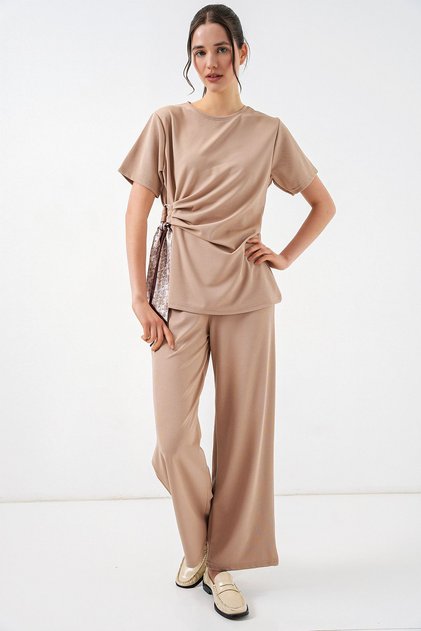 Bdart Crew Neck Tie Detail Ribbed Suit Set with Wide-Legged Trousers