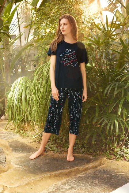 Lodos Store Women's Short Sleeve Capri Bermuda Summer Viscose Pajama Set with Text Pattern
