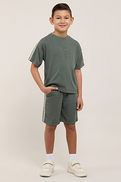 Embroidery Detail Clothing Set