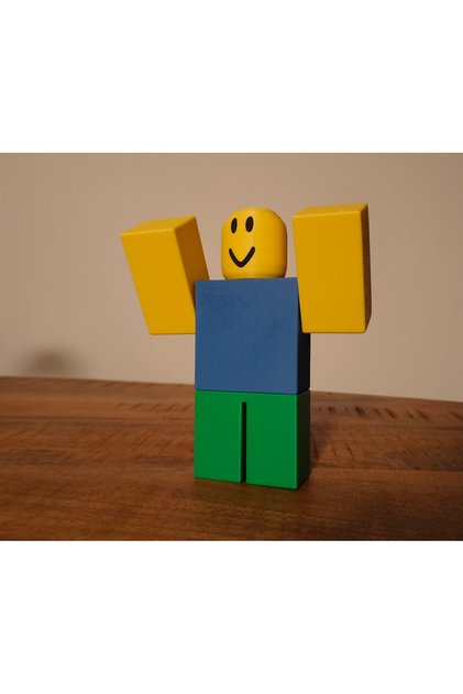 Roblox Noob Karakter Figürü - Masaüstü Obje - 13cm