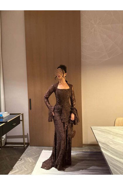 Brown Lace Long Dress, Square Collar, Wide Sleeves and Ruffles.