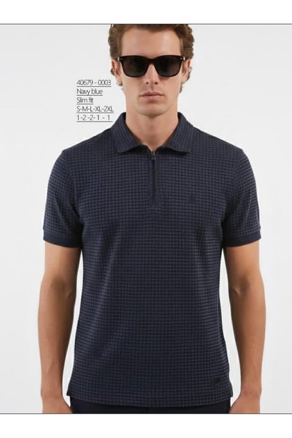 Baklava Patterned Zippered Polo Neck T-Shirt