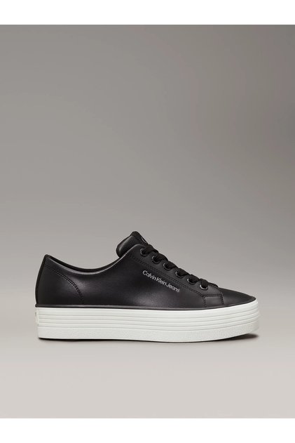 Bold Flatform Sneaker