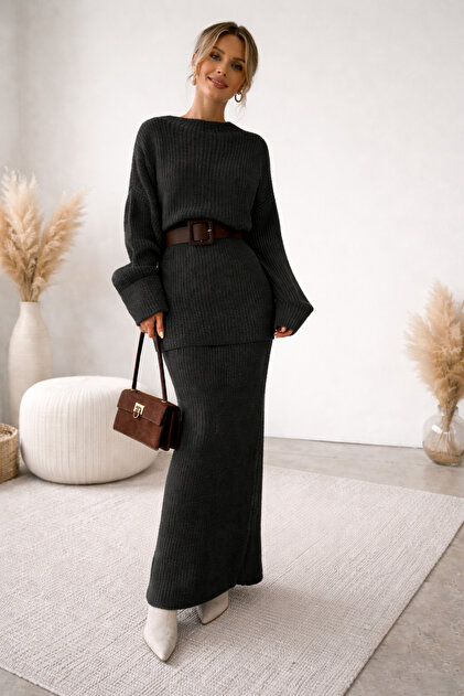 Oversized Skirt Suit
