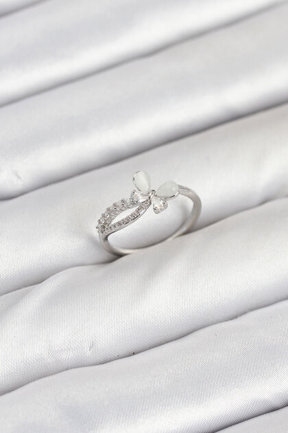 Brass Silver Color Butterfly Zircon Stone Women's Ring - Compatible Size and Tarnish Resistant