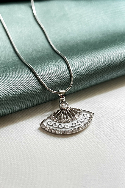 Zircon Stone Steel Fan Necklace