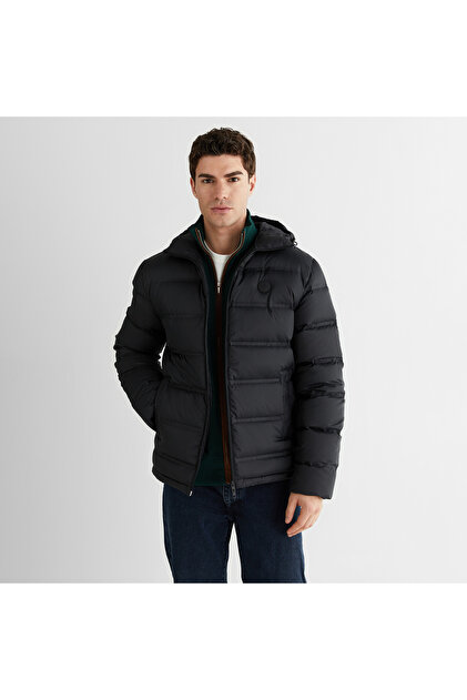 Erkek Siyah Regular Fit Fermuarlı Mont