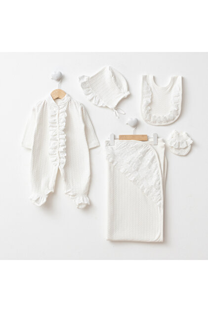 Premium Jacquard Scalloped 5-Piece Baby Hospital Discharge Set 0-3 Months – Newborn Set with Cotton Lace Detail