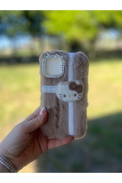 Süt Kahverengi iPhone 14 Uyumlu Peluş Kılıf