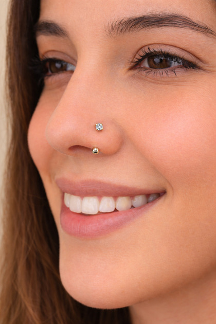 316 L Çelik Burun Piercingi Zirkon Taşlı Smiley Yarım Halka Piercing