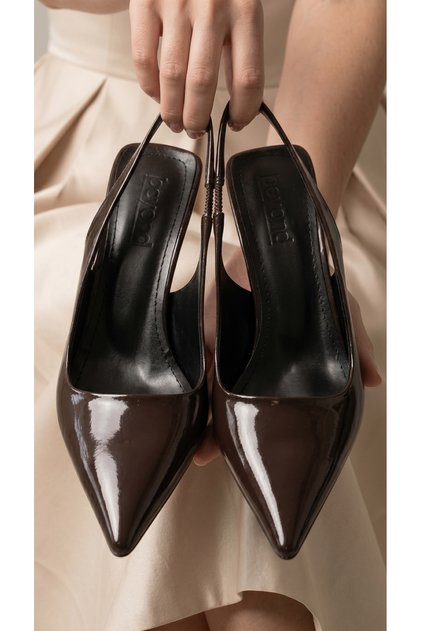 Women's Brown Open Back Rubber Detailed Pointed Toe Patent Leather Evening Dress Shoes 9cm Byndprszar01