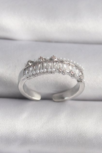 Brass Silver Color Zircon Stone Pearl Detail Vip Series Women's Ring