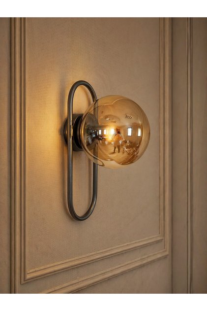 Gaya Gri̇ Kasa Globe Glass Wall Sconce