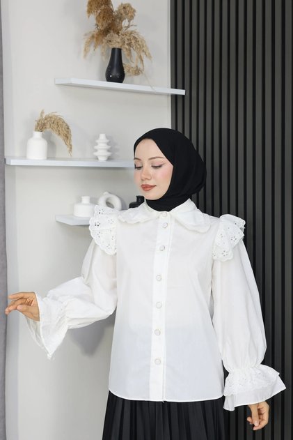 Shirt with Scallop and Volan Detail