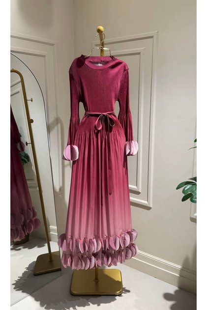 ‎ 4-Color Wavy Pleated Dress