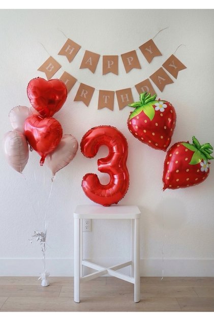 Çilek Temalı 3 yaş Kırmızı Folyo Balon Set