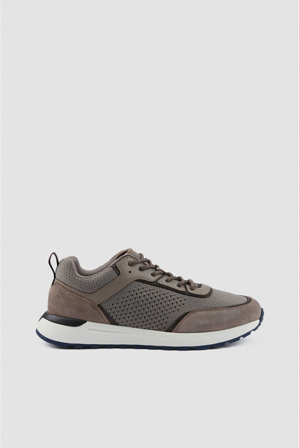 Men's Breathable Mesh and Contrast Suede Detailed Comfortable Sole Gray Sneaker