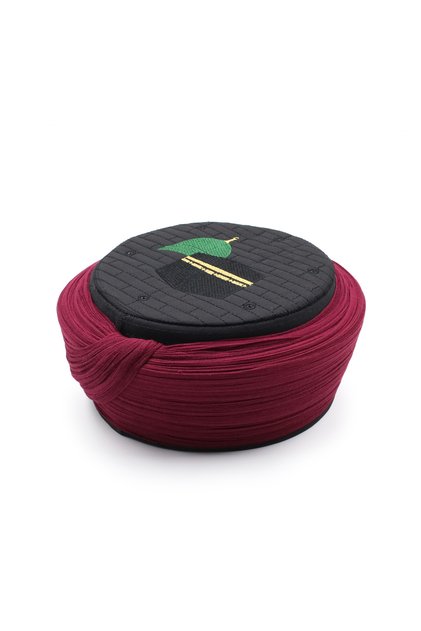 Hajj Umrah Sarige - Burgundy Fabric - Black Skullcap - Plain Wrap - Mecca-Medina - 5 Meters
