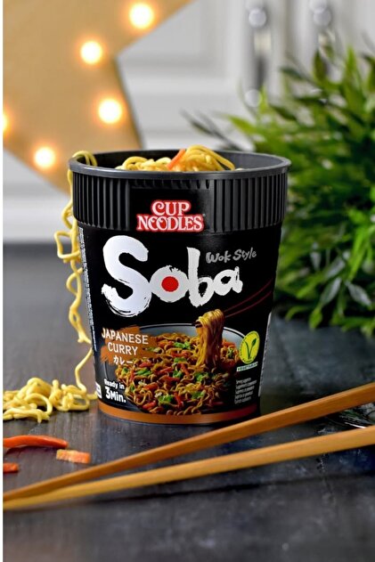 Nissin Noodles Soba Japon Tarzı Wok Usulü Köri Soslu Noodle 90 Gr