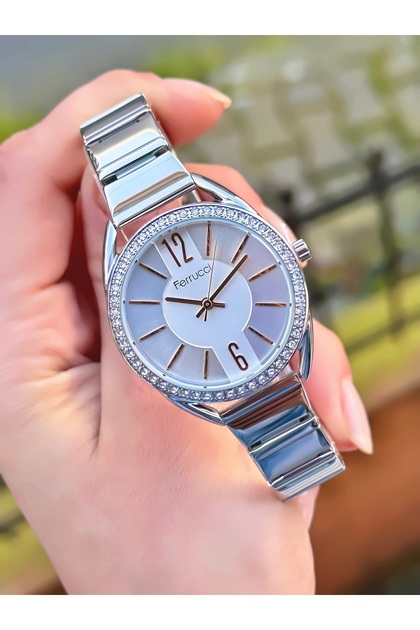 Women's Wristwatch New Model Steel Band Waterproof 2 Years Warranty Bracelet Gift