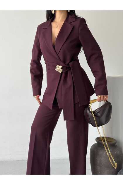 Blazer Ceket Bol Paça Pantolon Takım Beline bağlanmış geniş bir kumaş kemerle
