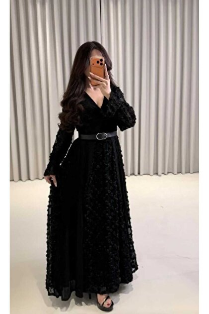 فستان أسود جميل جدا