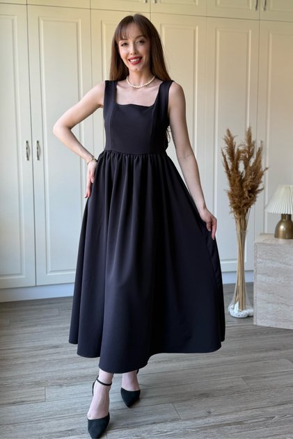 Midi Flared Black Dress with Bow Detail on the Back and Straps