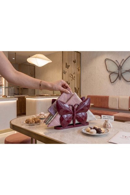 Decorative Napkin Holder Plastic Stylish Desktop Napkin Organizer