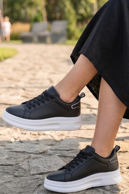 Mcqueen Unisex Black Casual Sports Shoes - High-Sole Comfort Sneaker