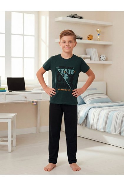 Erkek Çocuk Baskılı Detayı Kısa Kol Pijama Takımı