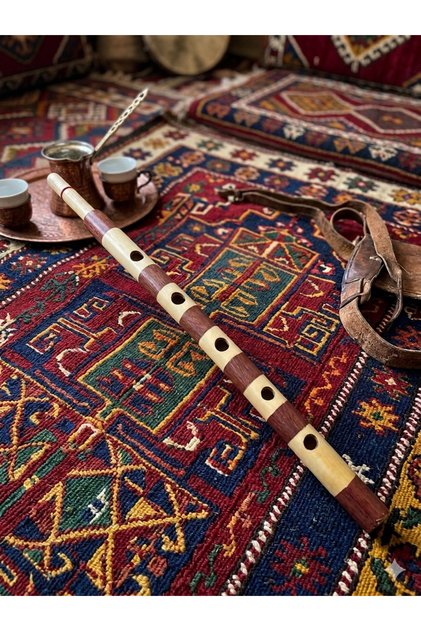 Çibun Sipsi veya düdük kamış başlıklı yörük üflemeli çalgı