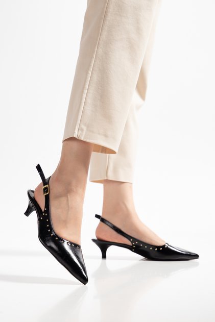 Women's Wrinkled Patent Leather Troc Detailed Open Back Short Heel Shoes
