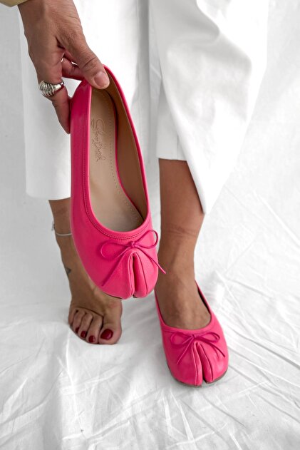 Elissa Pink Patent Leather Flip-Flop Detail Women's Ballerinas